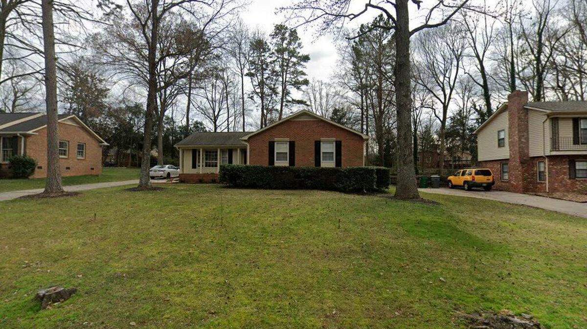 House on 2000 block of Knell Drive