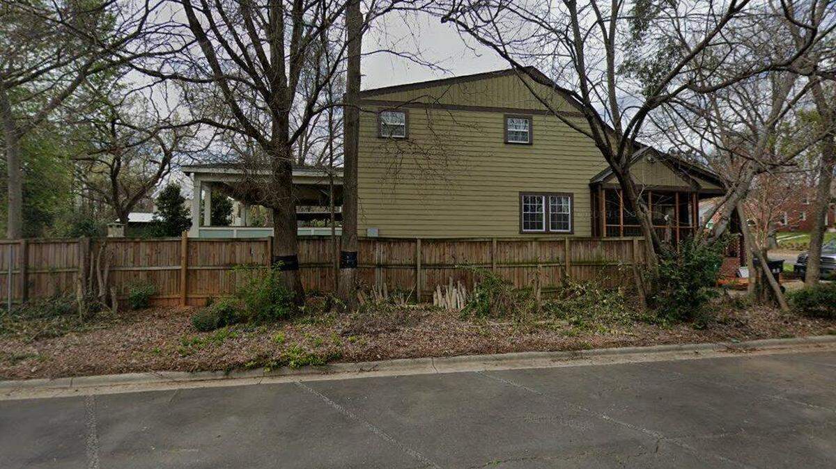 House on 2400 block of Commonwealth Avenue