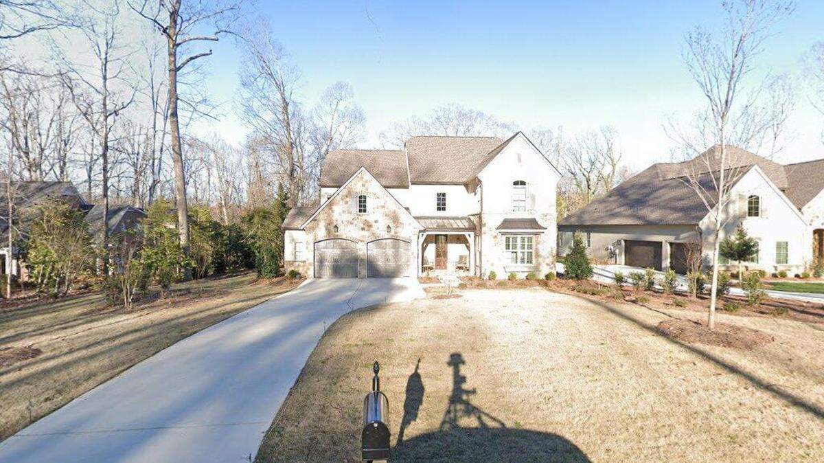 House on 8800 block of Alpine Circle