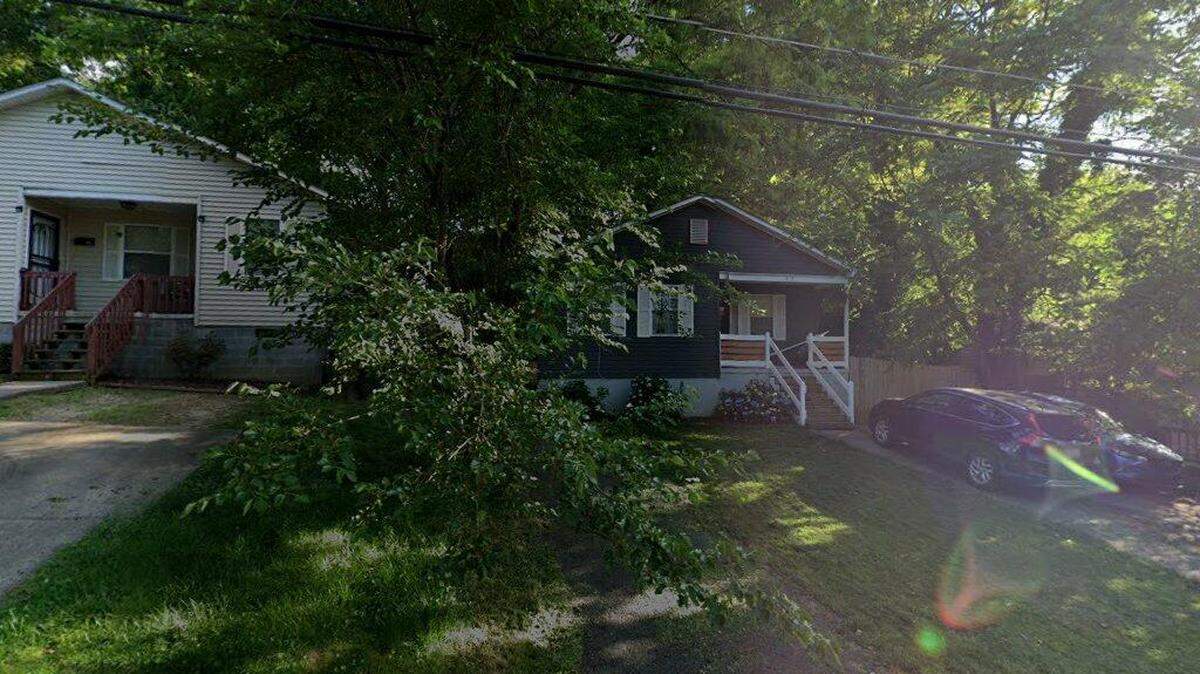 House on 800 block of East 18th Street