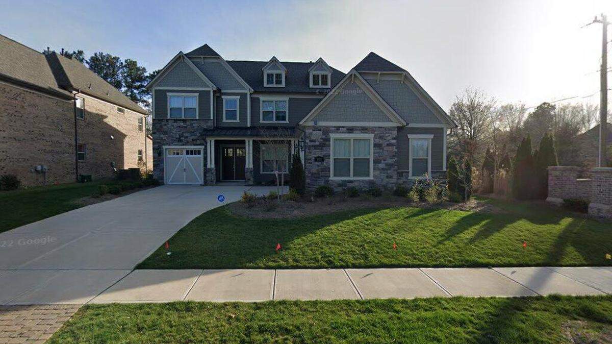 House on 1700 block of Maple Oak Drive