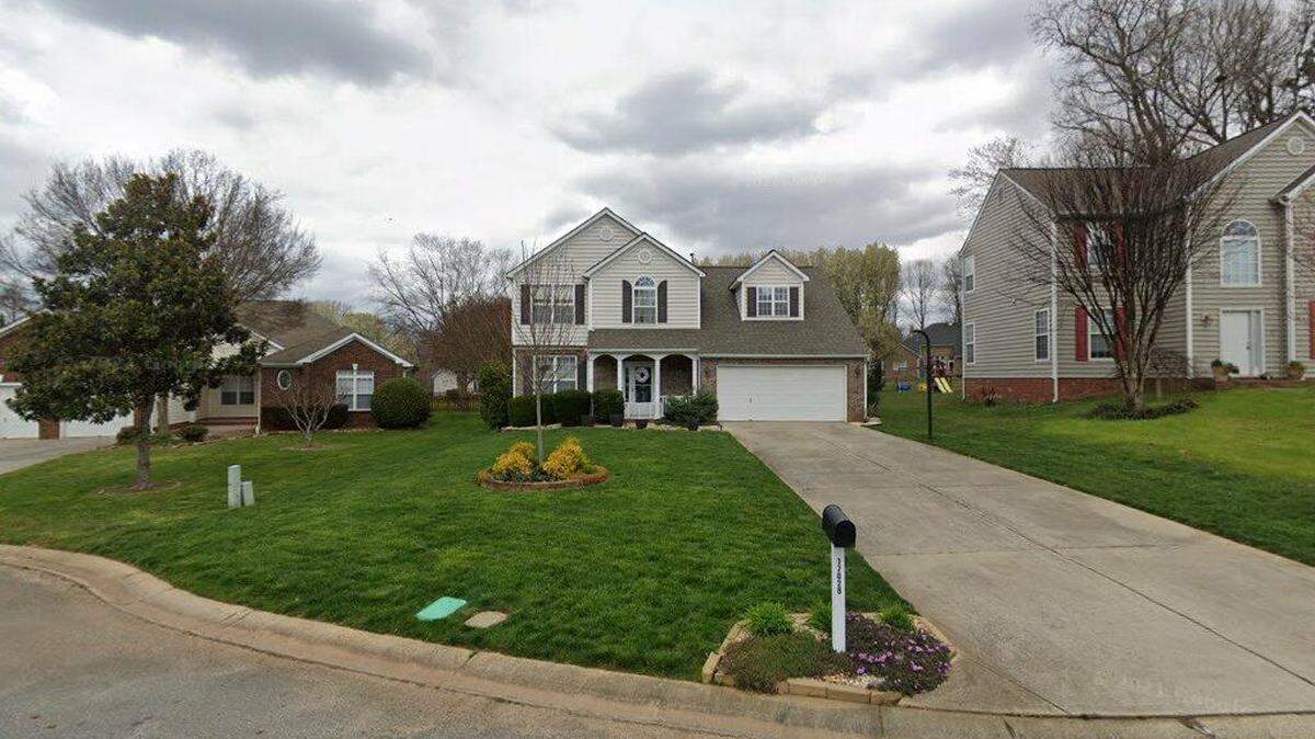 House on 17000 block of Stinson Avenue