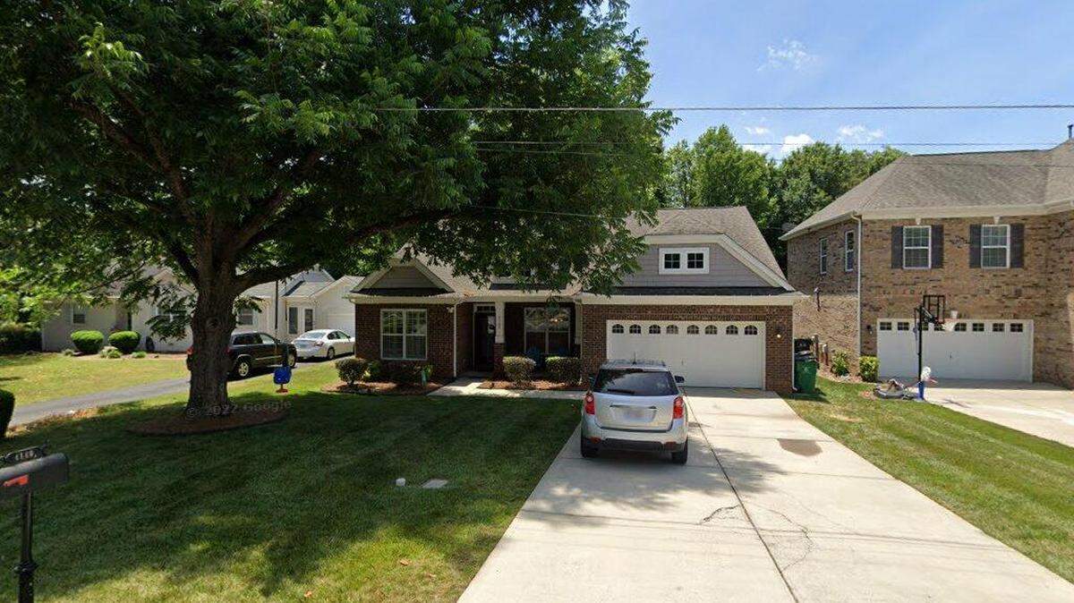House on 4100 block of Stacy Boulevard