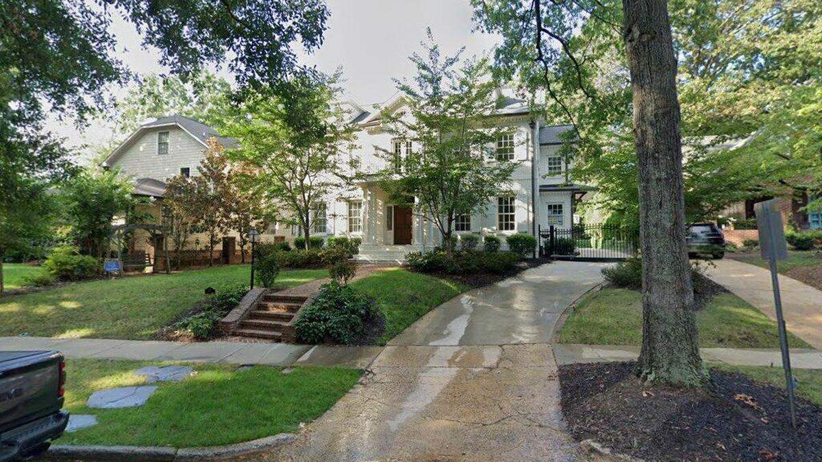 House on 900 block of East Park Avenue