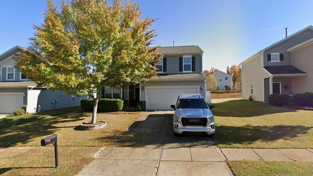 House on 13100 block of Great Laurel Road