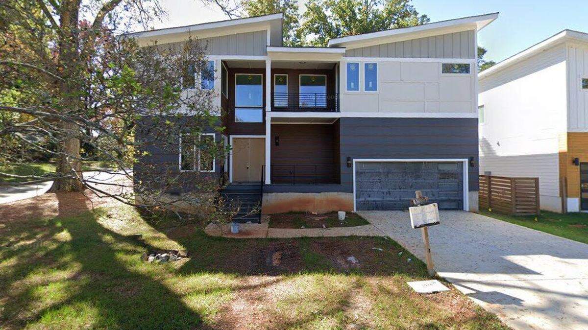House on 1500 block of Beckwith Place