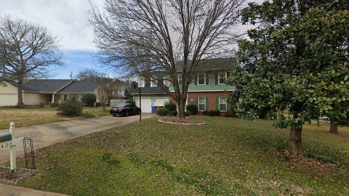 House on 9400 block of Peckham Rye Road
