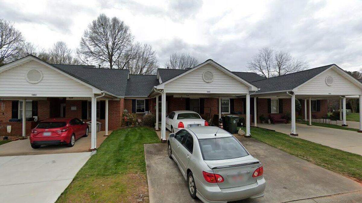 House on 19900 block of Oak Leaf Circle