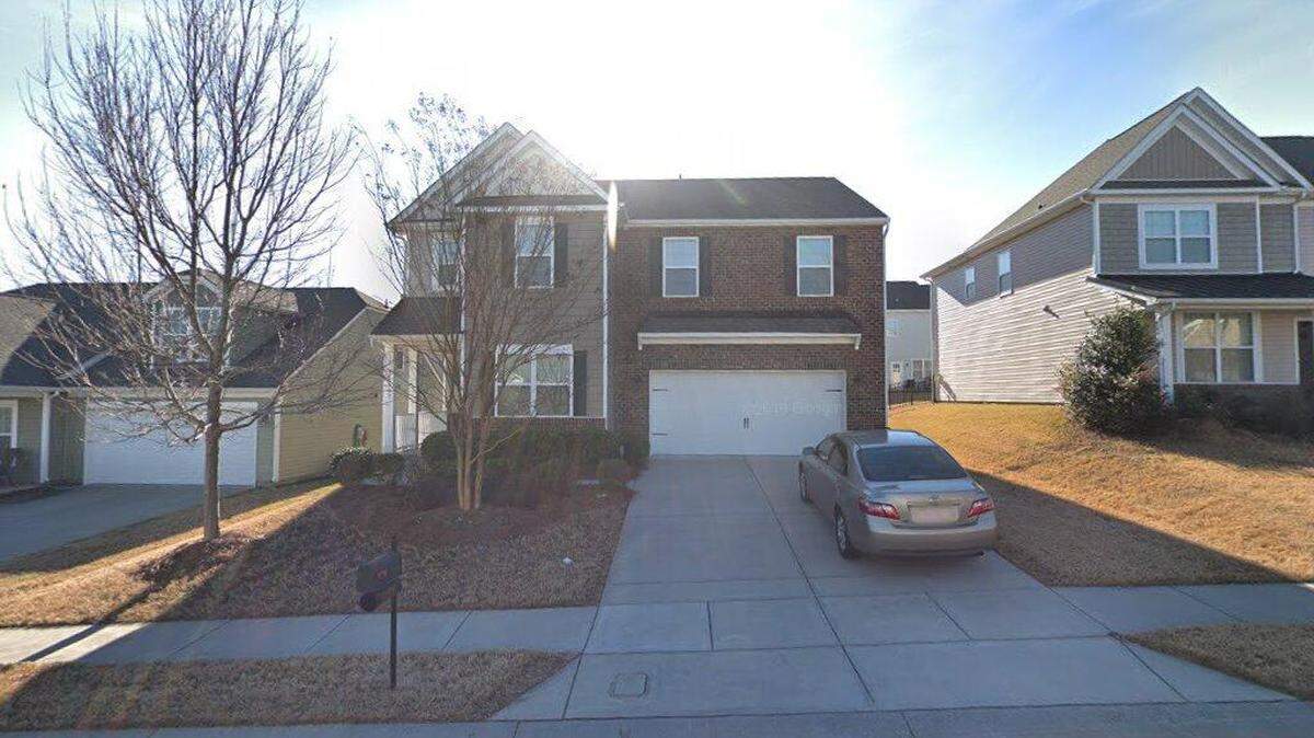 House on 11600 block of Red Knoll Lane