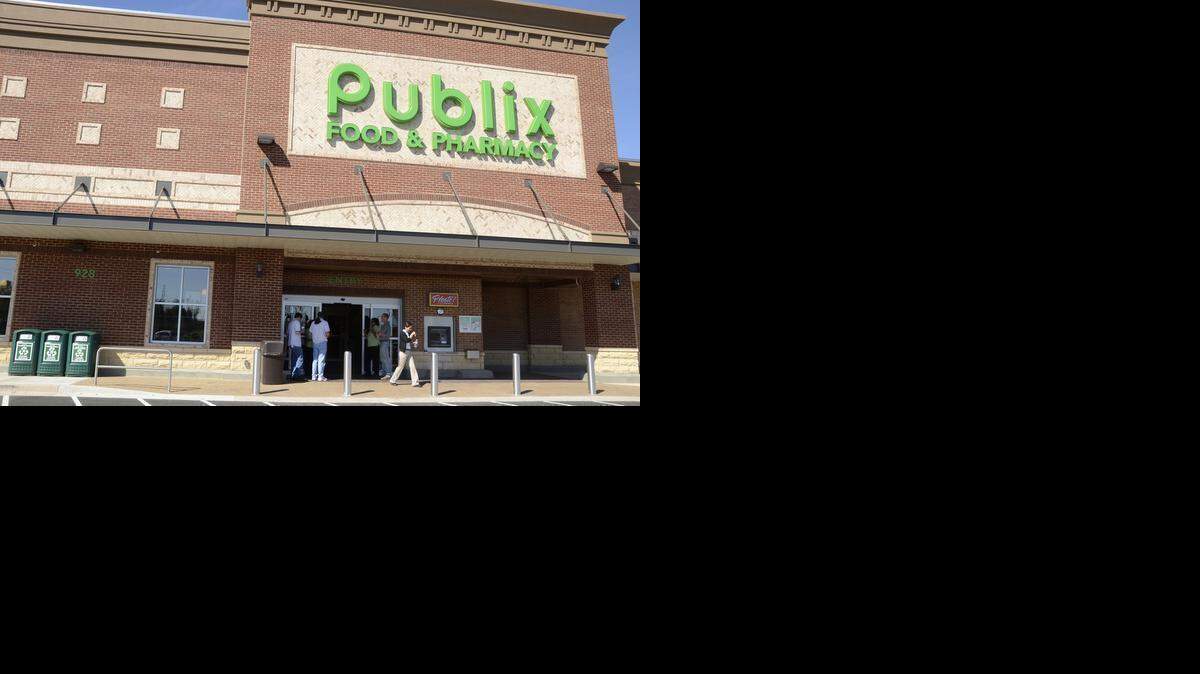 
Entrance of Publix during a tour/reception in October before the store's opening. 
