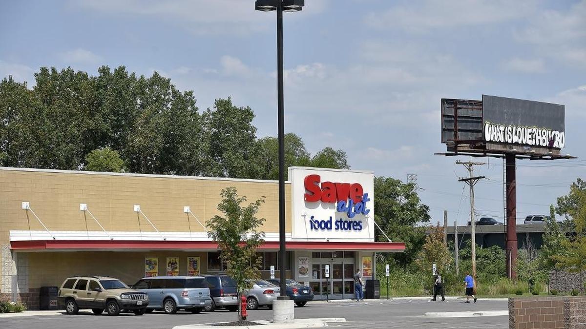 Save A Lot, 2102 Metropolitan Avenue, Kansas City, Kan., on Aug. 14, 2015.