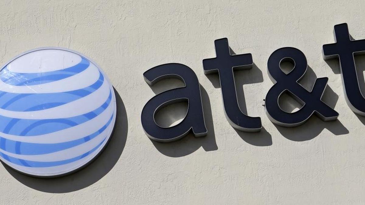 AT&T said Wednesday that it has completed 1,500 wireless network upgrades across the state, including 400 in the Charlotte area, to add greater speed and capacity.