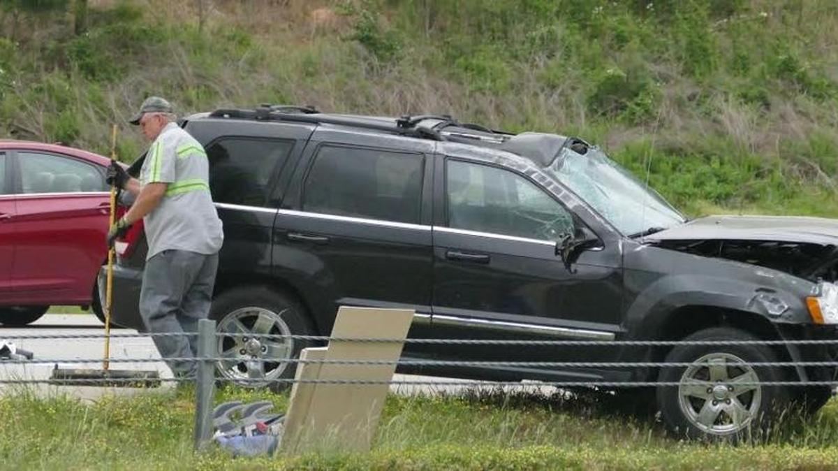 A wreck on Interstate 485 was causing problems for commuters Thursday morning.