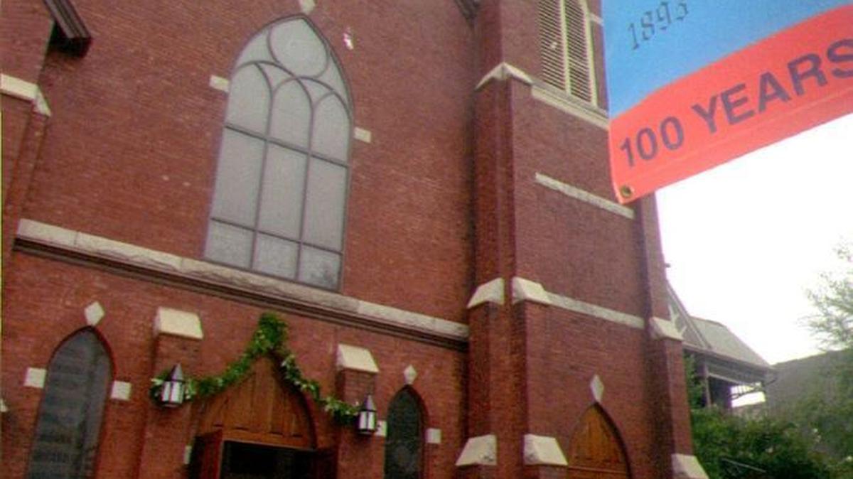 A Mecklenburg judge has found a Charlotte mother in contempt after she had her young daughter baptized at St. Peter’s Catholic Church – one day after he gave the father full control of spiritual decisions involving the child. The mother, Kendra Stocks, begins a week-long jail sentence on Friday for violating the judge’s order.