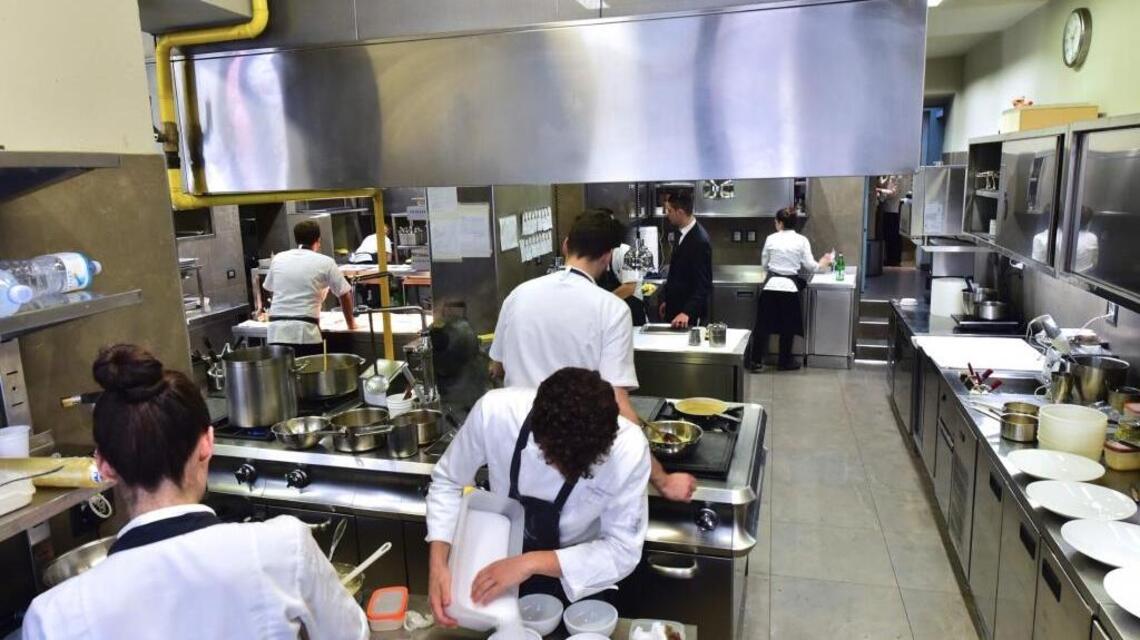 Cockroaches, mouse feces all over, foods stored on floor at Wichita KS restaurants