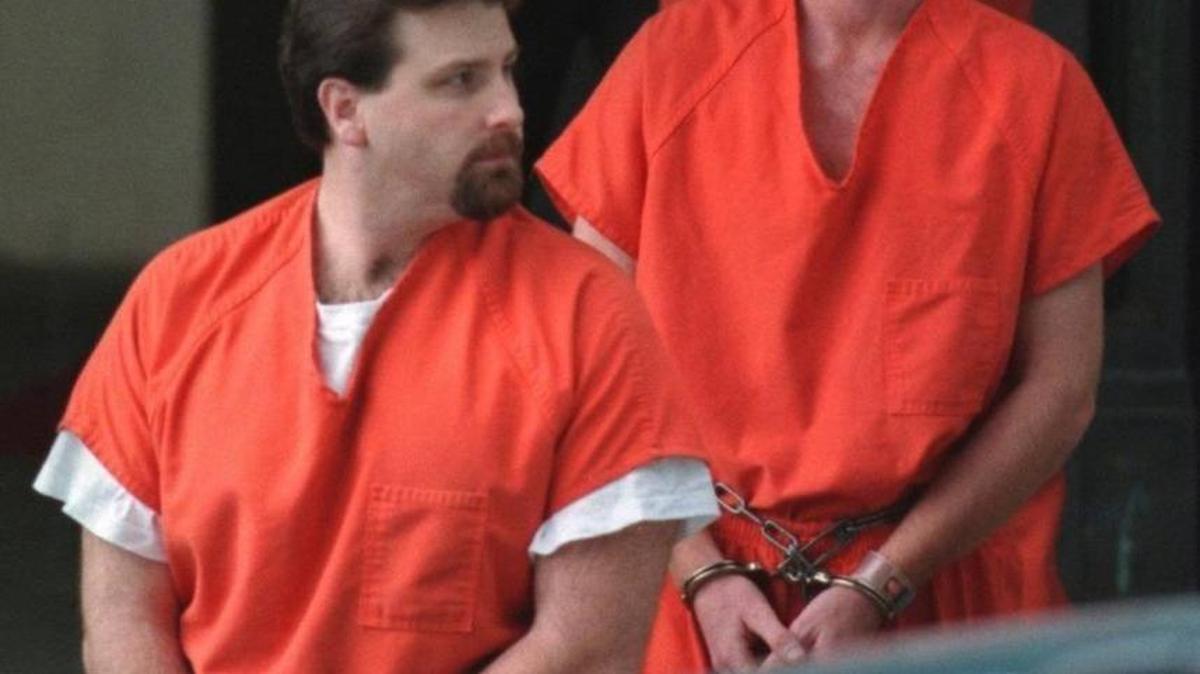 Steven Chambers, left, and David Scott Ghantt leave federal court. Both were involved in the second-largest cash heist in U.S. history, in which a group of people stole $17 million from the main vault of a Loomis Fargo & Co. armored-car warehouse in west Charlotte