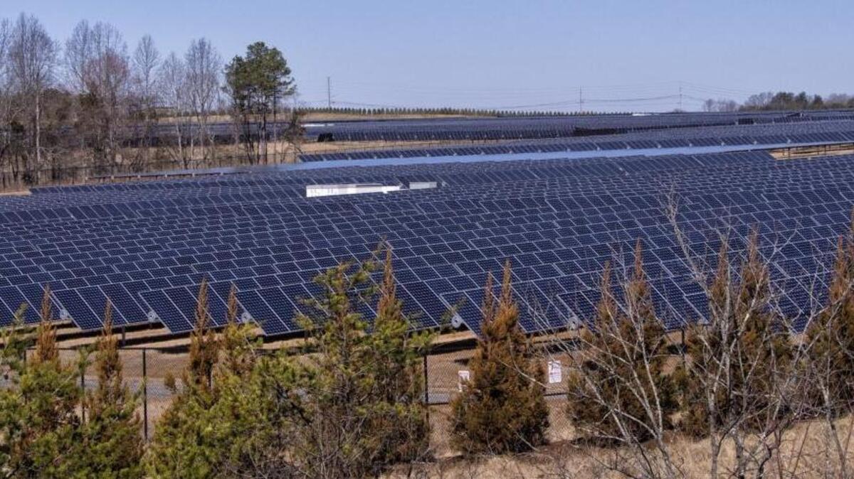 Apple’s solar farm near Newton.