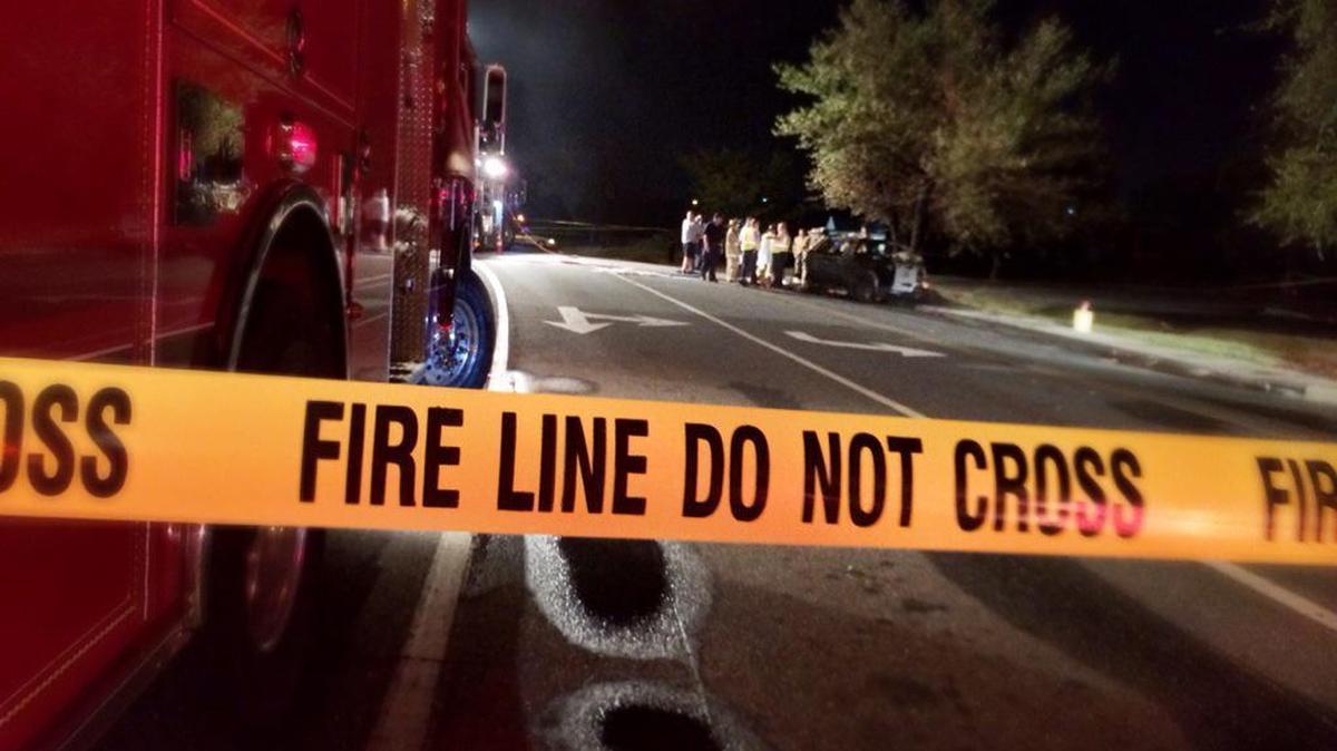 
A motorist died in a single-vehicle wreck near Carolina Place Mall in Pineville early Tuesday, police said.
