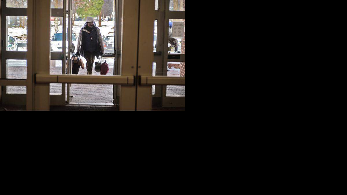 
On Tuesday morning, Charlotte-Mecklenburg Emergency Management and Mecklenburg County Community Support Services re-opened a warming station at the Mecklenburg County Homeless Resource Center in the Hal Marshall annex building on North College Street. 
