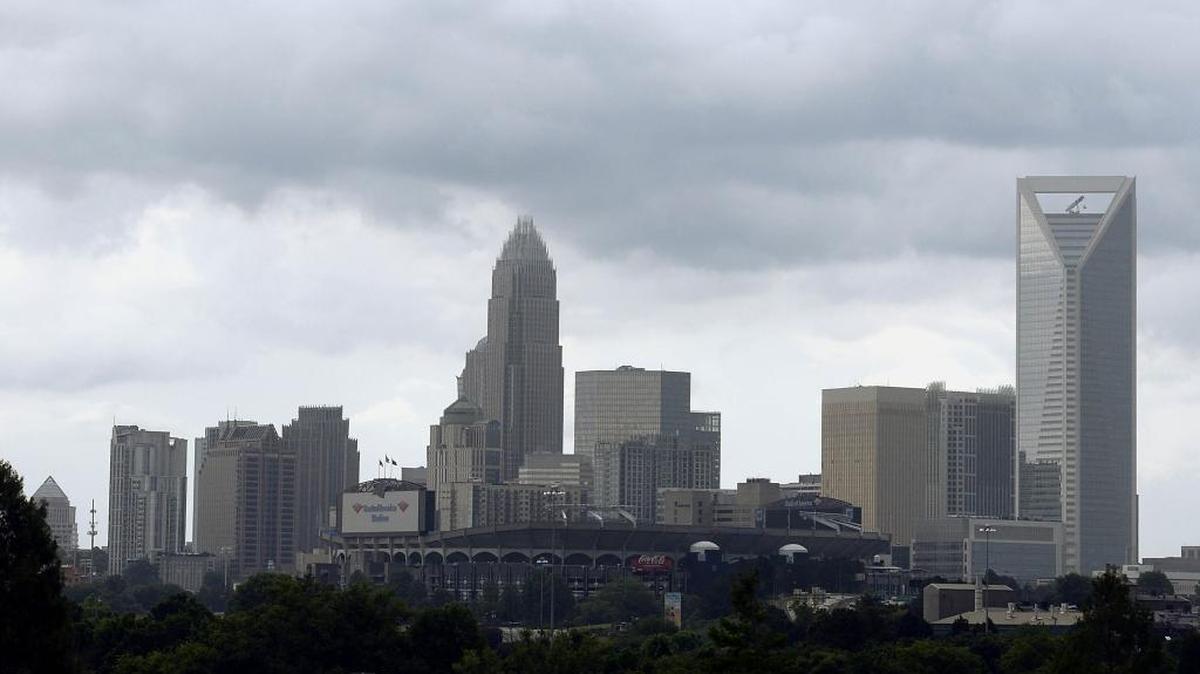 The median household income in Mecklenburg County fell by nearly 8 percent in the five-year period after the recession ended in 2009, according to an Observer analysis of new census data. The median income now stands at an estimated $56,472.