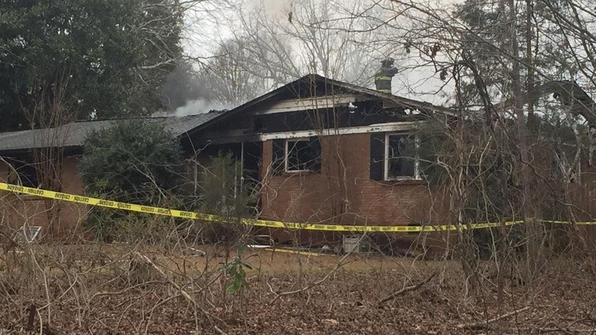 Smoke billows from a house on Lakeview Drive in York where one person died in the blaze.