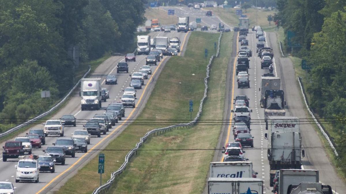 Traffic on I-77 near Davidson Exit 30 in January 2016.