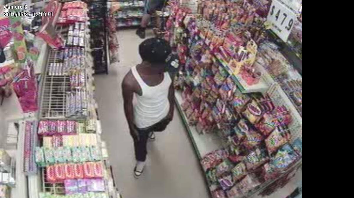
Charlotte-Mecklenburg Police are seeking the public’s help in identifying a robbery suspect.
