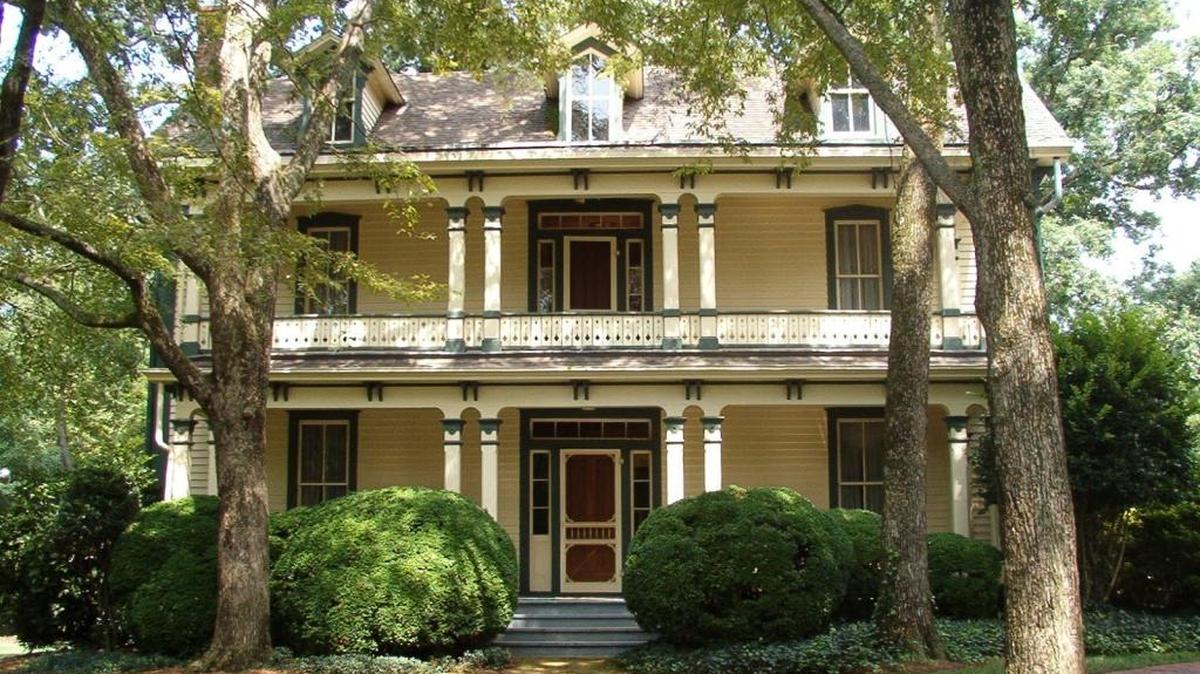 One of the attractions in Hickory is Maple Grove, an elaborate, Italian style farm house built in 1883. It is restored as house museum.