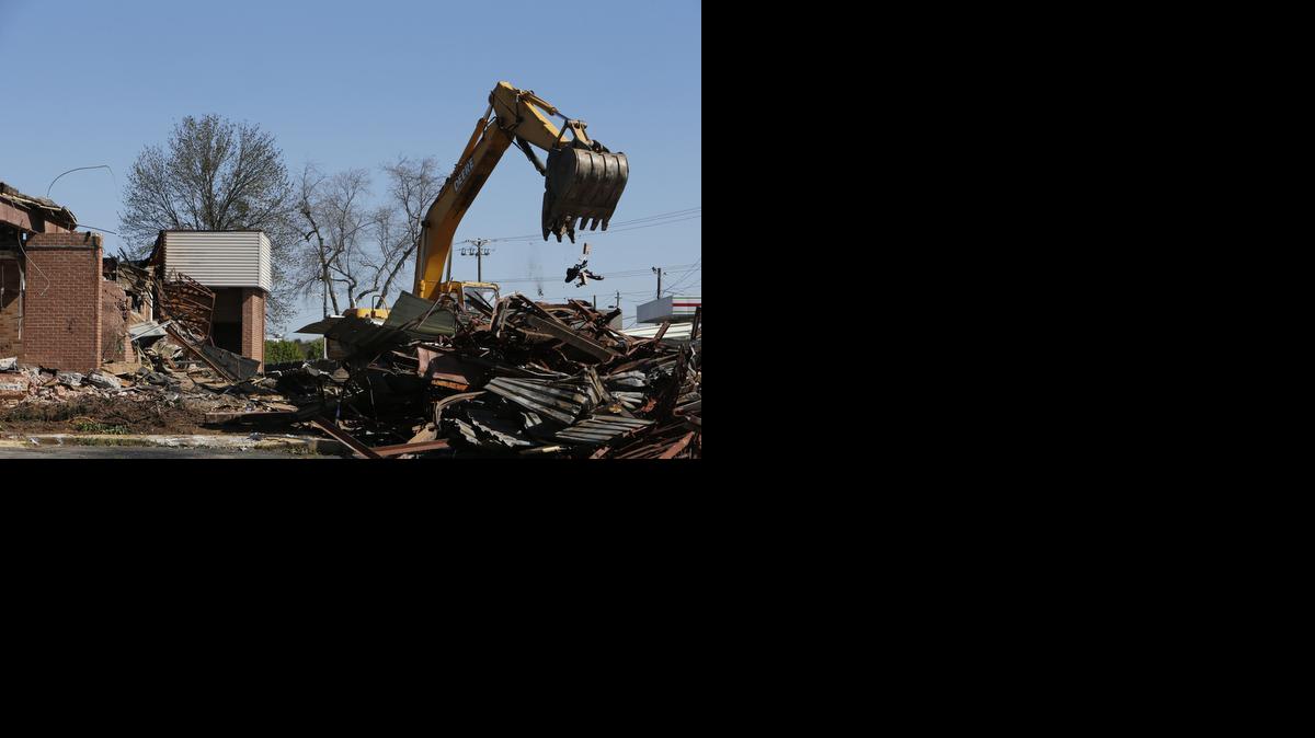 
The front office of the Executive Inn on Anderson Road in Rock Hill was demolished Tuesday, the beginning of the motel’s destruction after it was condemned last year. 
