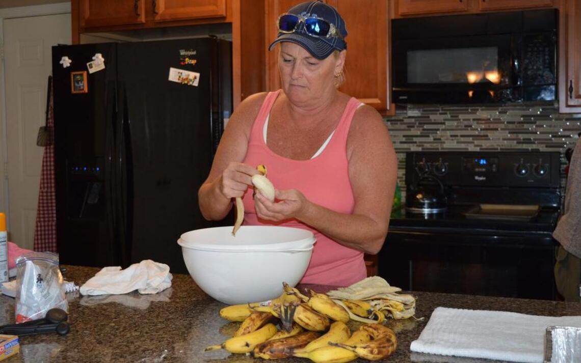 Irma refugee is baking her way back to Marathon