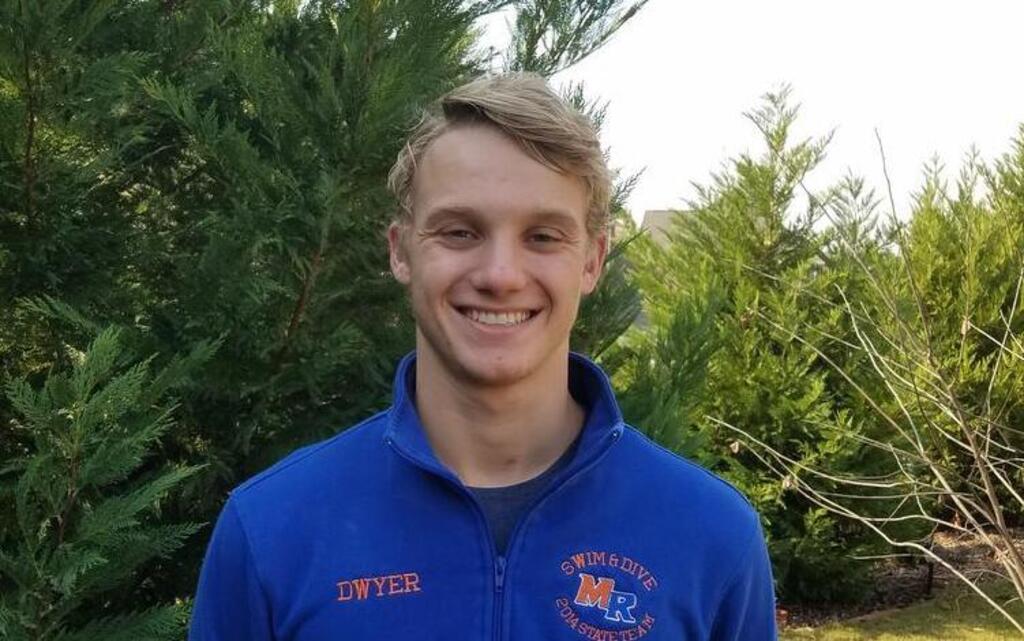This season’s finest: Swimmer faces adversity head on
