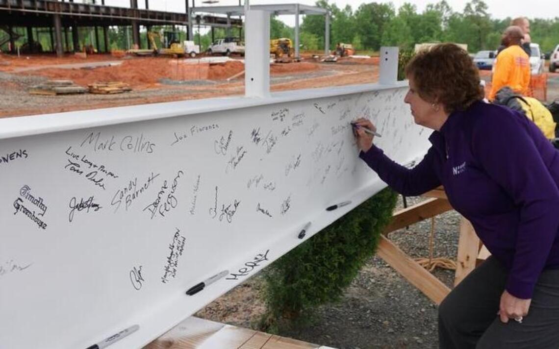 Novant celebrates construction milestone at Mint Hill hospital