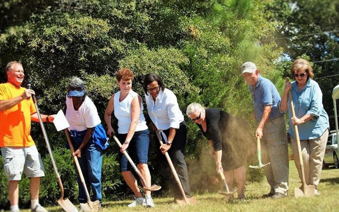 Town hosts fall festival, breaks ground for new park