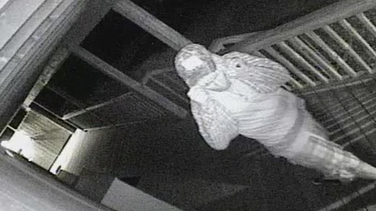 
Police are searching for a thief they said was responsible for an overnight larceny Sept. 15 at Hickory Day School, 2535 21st Ave. NE.

