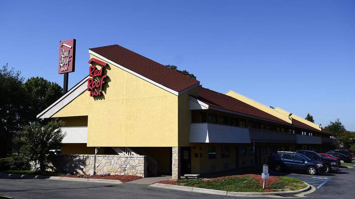 Police said staff members at the motel were complicit in drug dealing and prostitution there since at least 2012, and that the owner had been slow to address police concerns.
 


