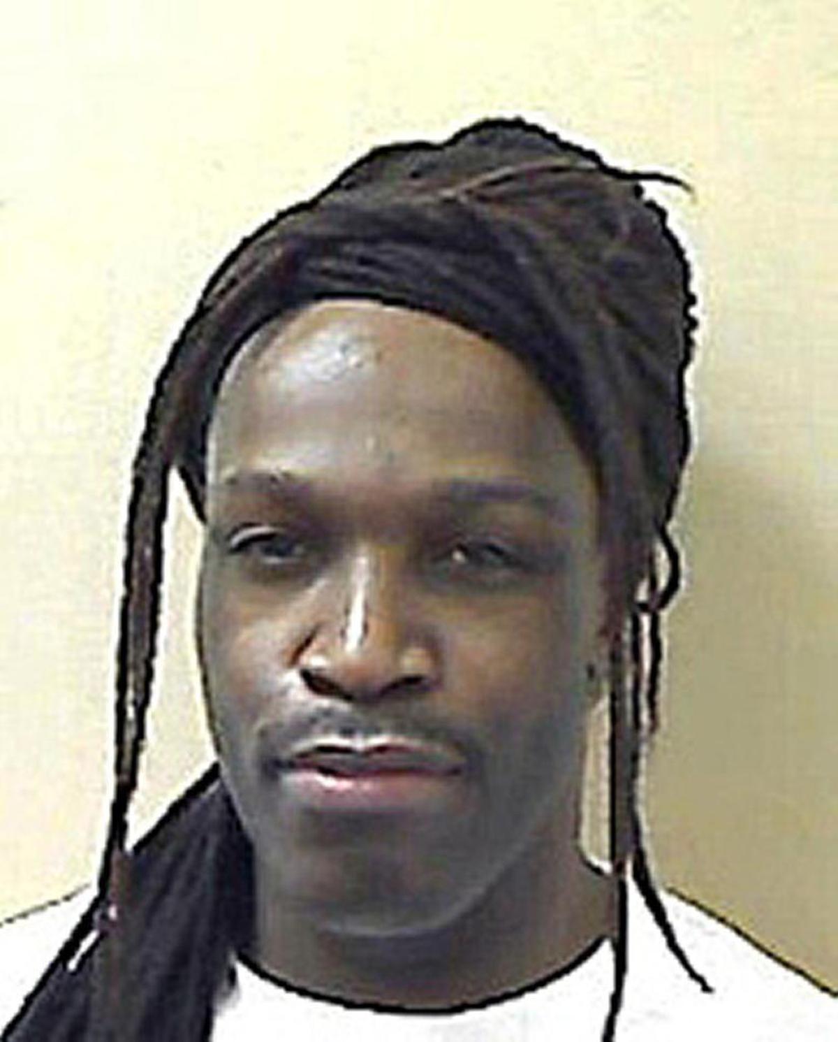 Inmate Kelvin Melton, a United Blood Nation leader, used a cellphone to order a kidnapping in 2014.