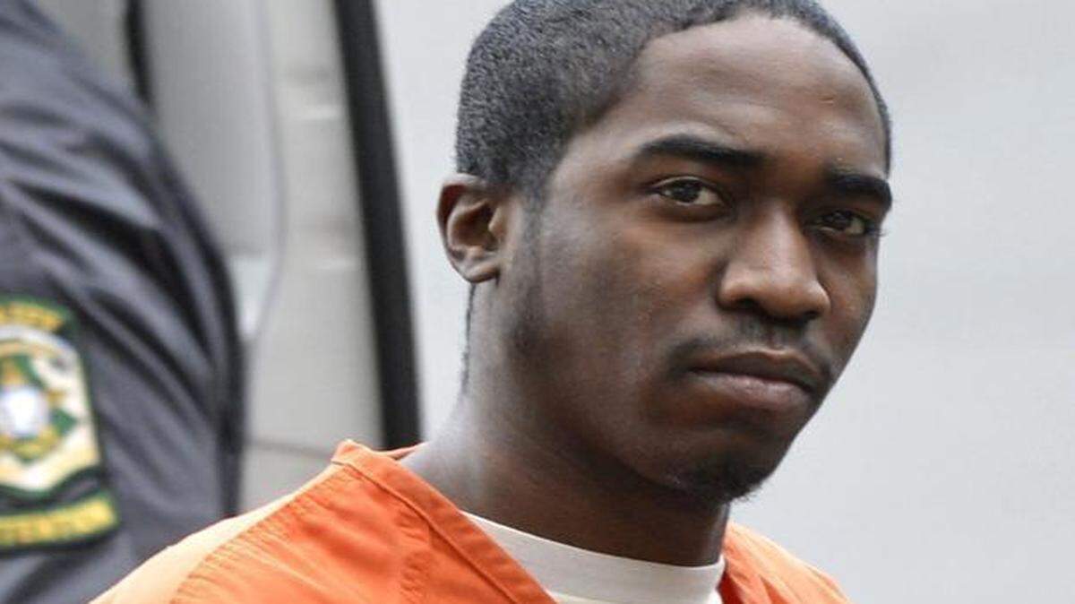 
Jamell Cureton, alleged mastermind of the murders of Doug and Debbie London, arrives at federal court for a hearing Wednesday morning.
