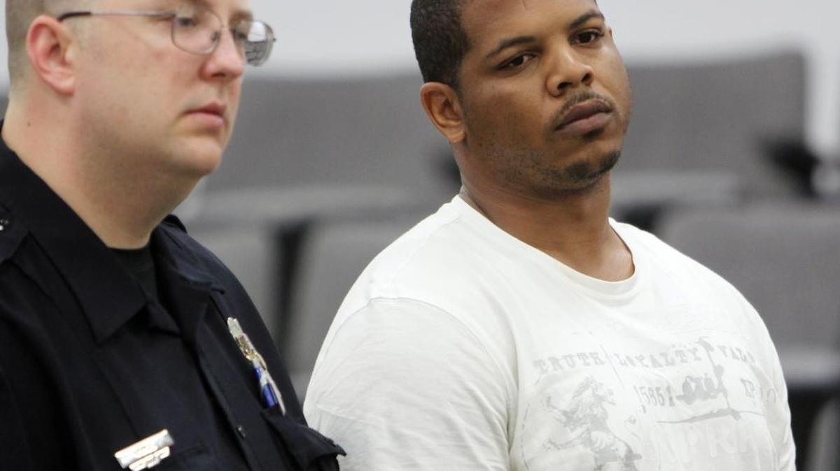 Bond was set at $110,000 Wednesday morning for Northwestern High School assistant principal Kenneth Williams, who is accused of sexual misconduct with a 16-year-old student.