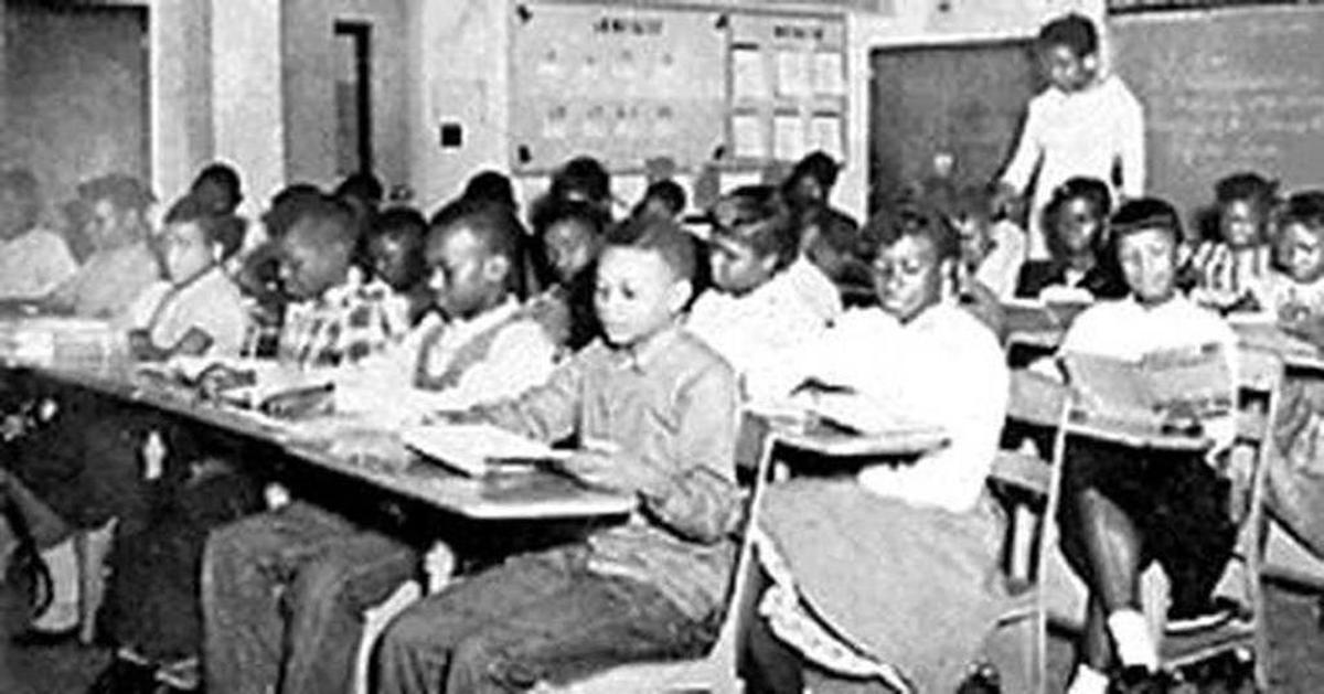 A Torrence-Lytle sixth-grade class in the late 1950s.