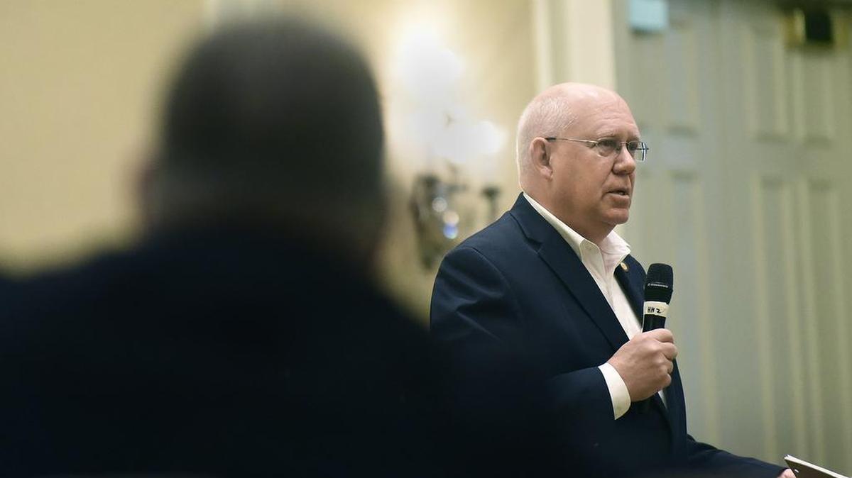 State Rep. Bill Brawley spoke at a 2016 meeting on Charlotte-Mecklenburg Schools and the south suburbs, convened after Matthews Mayor Jim Taylor started talking about splitting the district.