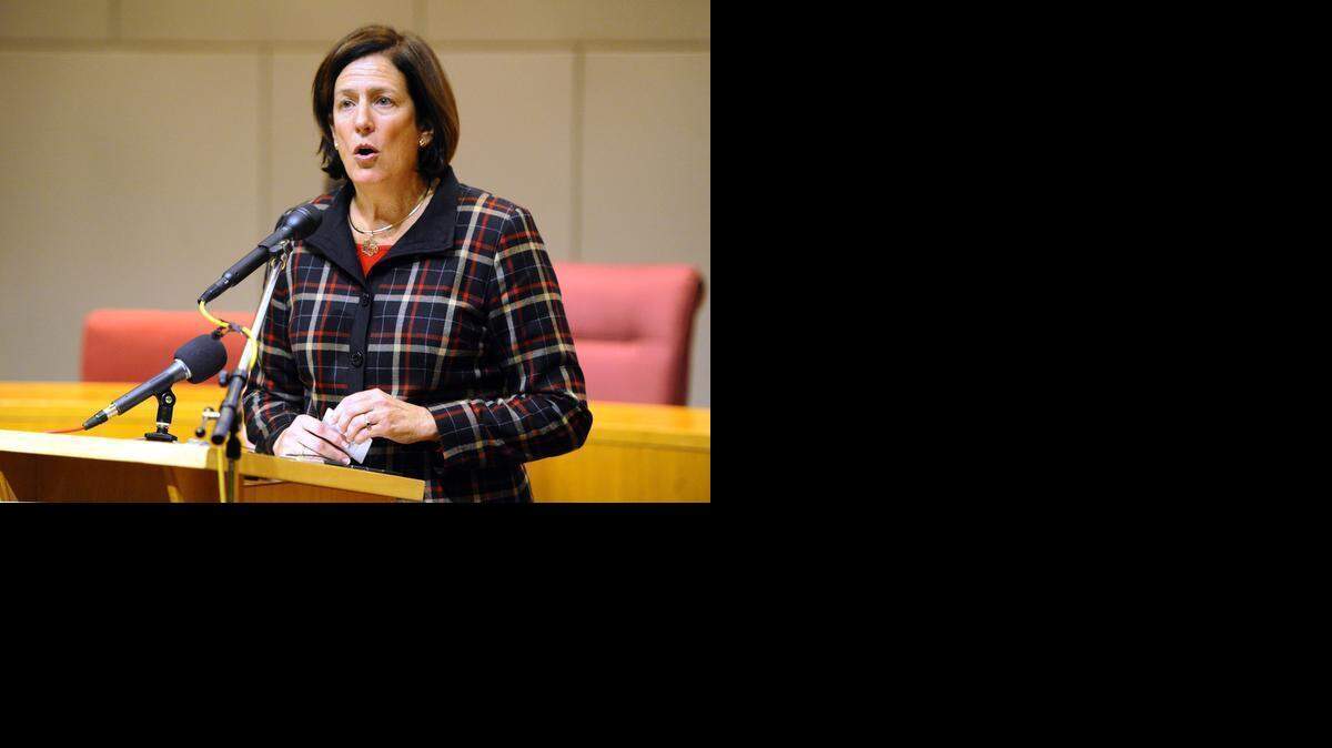 
The school board voted Tuesday to allow Superintendent Ann Clark to decide that some school days missed because of bad weather simply won’t be made up.


