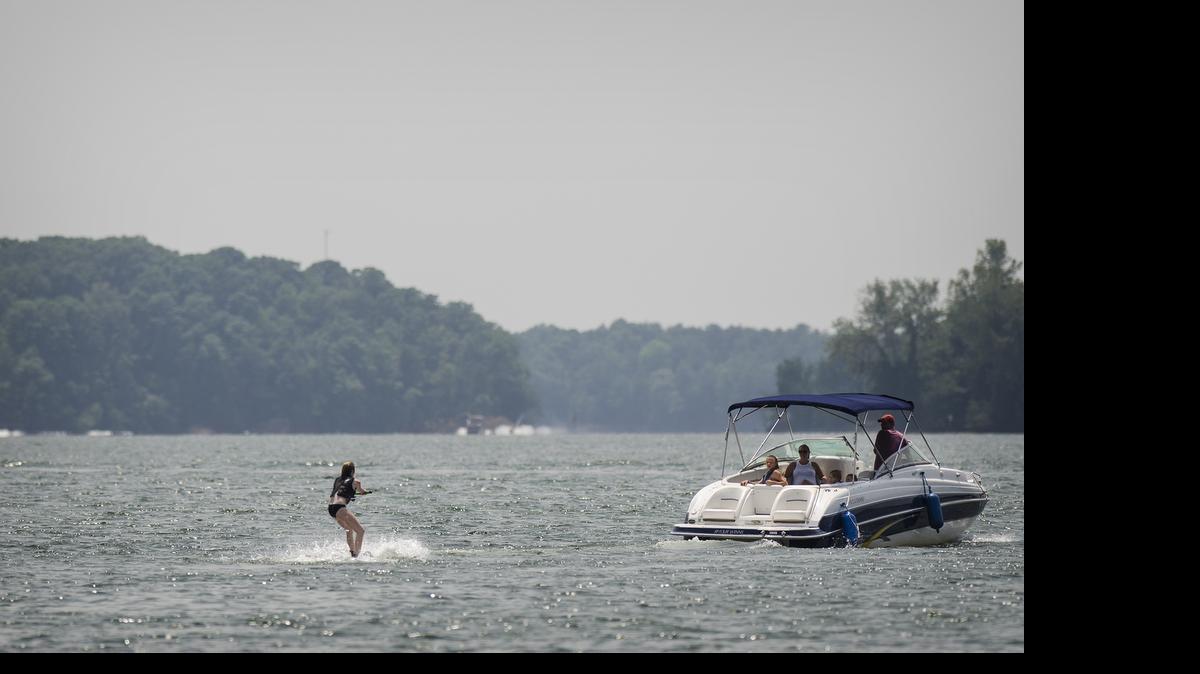 Boaters enjoy time on the water near Ramsey Creek County Park at Lake Norman, NC.
