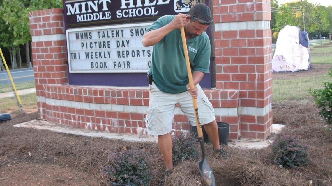 
A 21-acre tract at the edge of the Mint Hill Middle School campus is among 18 parcels Charlotte-Mecklenburg Schools plans to sell as surplus.
