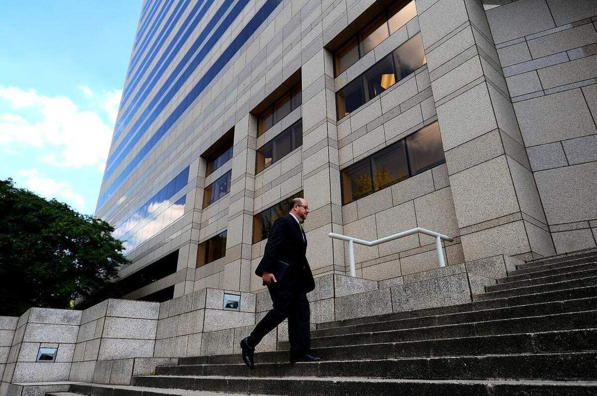Mecklenburg County Economic Development Director Peter Zeiler oversees a COVID-19 small business loan program run by a lender that had significant deficiencies in financial reporting, a 2018 audit found.