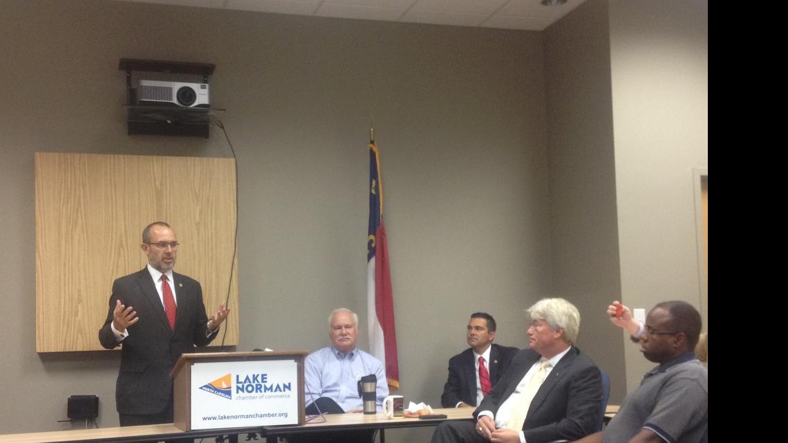 
Sen. Jeff Tarte of Cornelius updates members of the Lake Norman Chamber of Commerce about efforts to stop the I-77 toll project.
