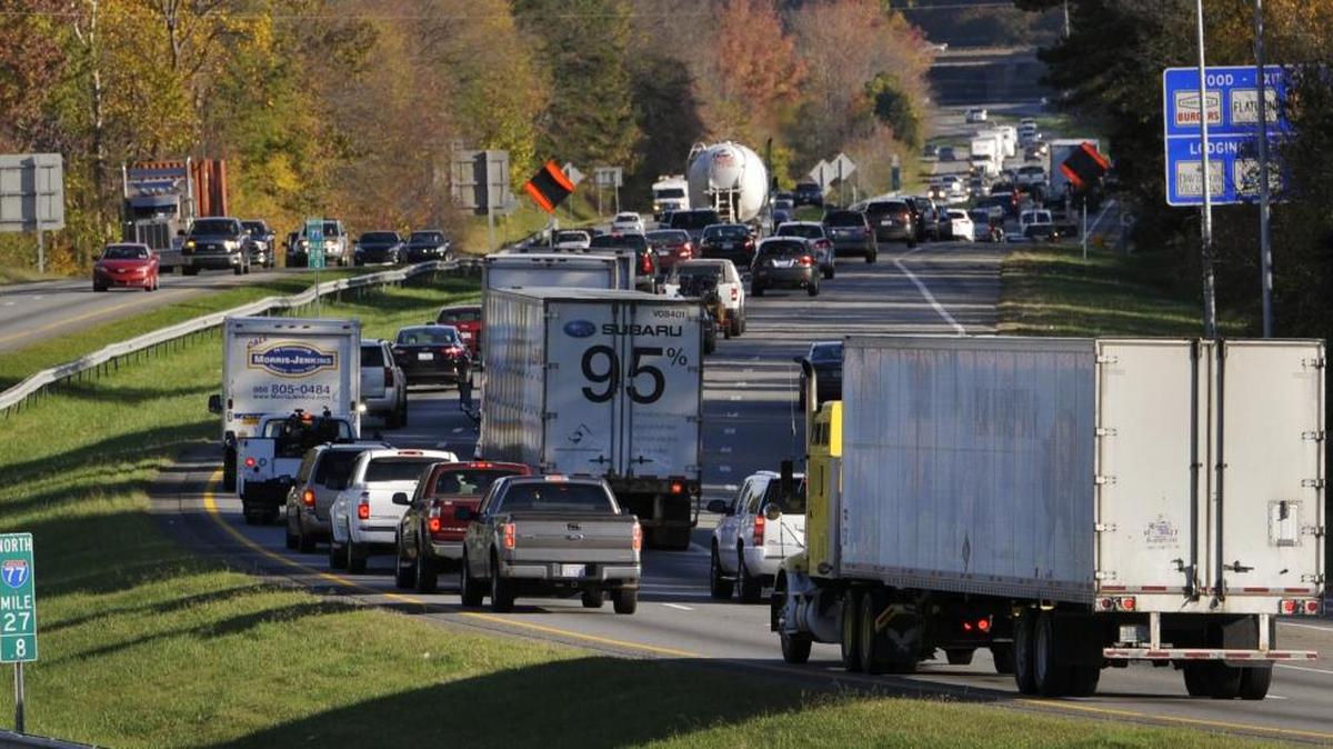 Construction on a three-year project to build express lanes on Interstate 77 has begun on a stretch of highway between Exit 28 in Cornelius, shown here, and Exit 23 in Huntersville. Construction has closed lanes at night, but it won’t cause daytime lane closures.