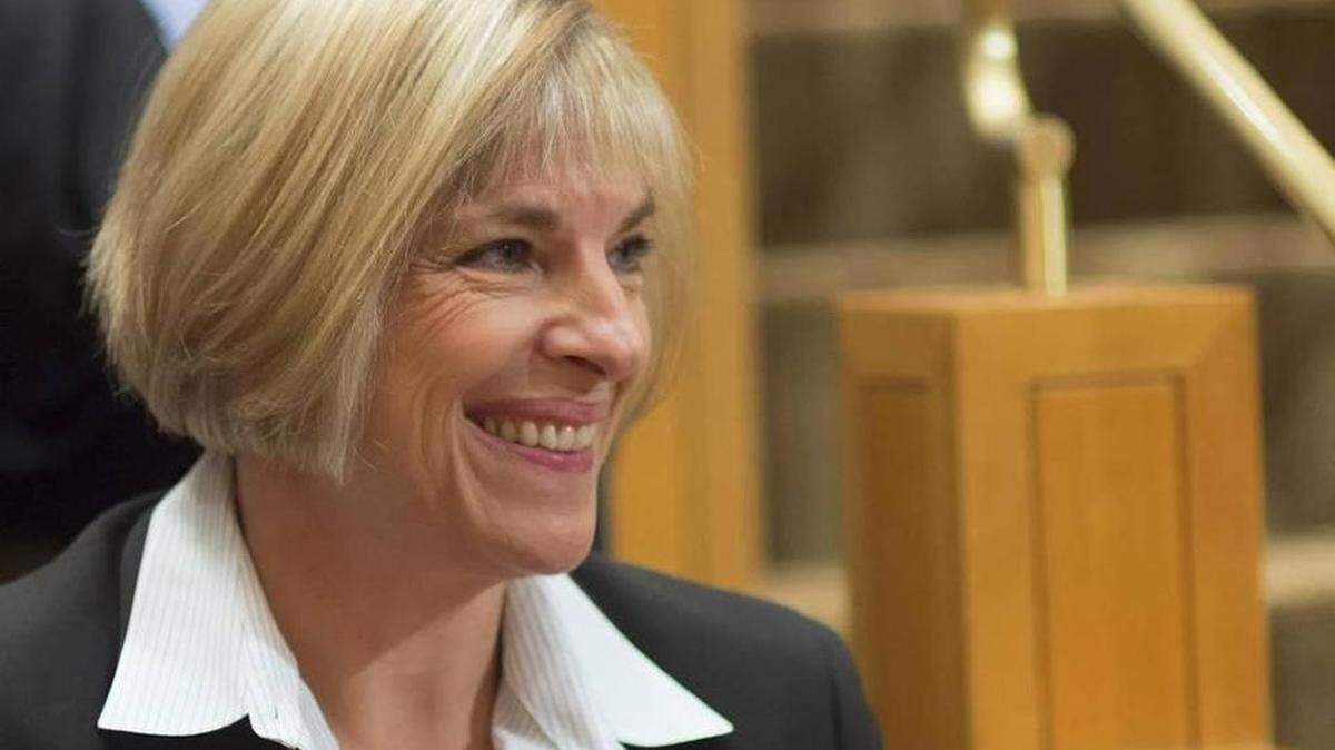 
Mecklenburg County Manager Dena Diorio
