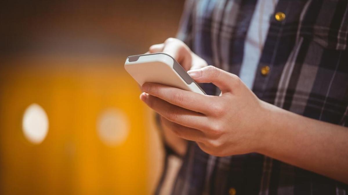A fertility consulting firm notes that a decline in sex and births among young adults and teens corresponds with a rise in the use of smartphones and social media.