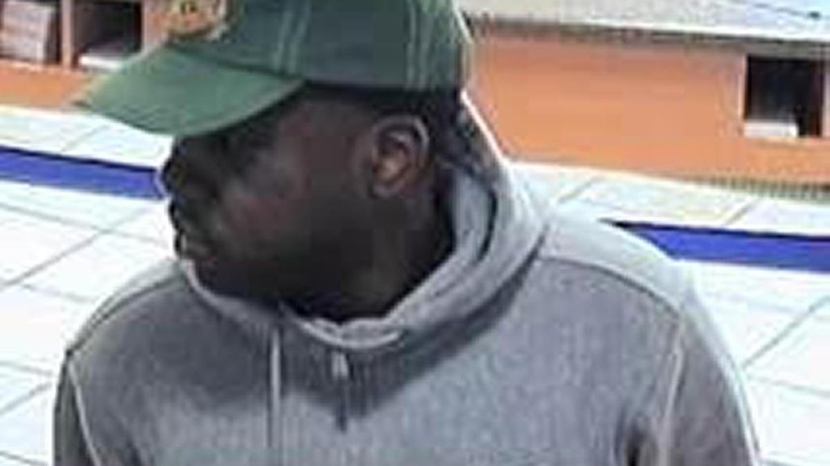 Charlotte-Mecklenburg police are asking for the public’s help in identifying this man suspected in two Charlotte bank robberies.