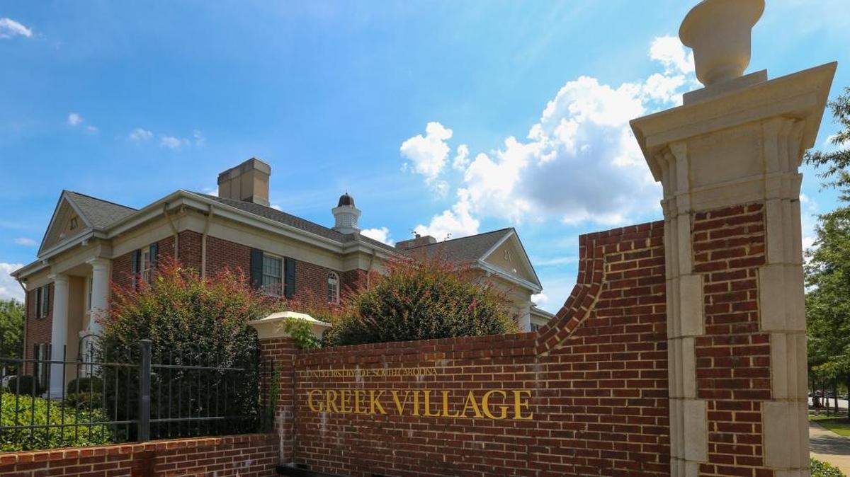 
USC’s Greek Village
